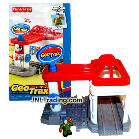 Year 2007 Geo Trax Rail & Road System GAS 'N GO STATION with Working Bell, Rotating Sign, Garage Fix-Up Area and Mechanic Figure