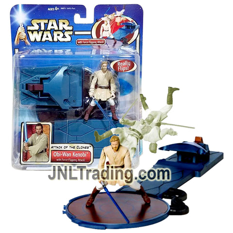 Year 2002 Star Wars Movie Series Attack of the Clones 4 Inch Figure Set : OBI-WAN KENOBI with Force Flipping Attack Action Base and Lightsaber