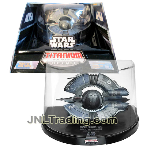 Year 2005 Star Wars Titanium Die Cast Series 6 Inch Long Figure - TRADE FEDERATION DROID TRI-FIGHTER with Rotating Wings and Display Case