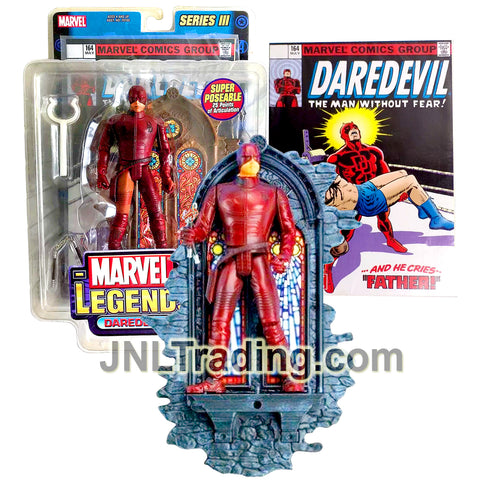 Year 2002 Series III Marvel Legends 7 Inch Figure - DAREDEVIL with 25 Points of Articulation, Nunchucks, Comic Book and Wall Mountable Display Stand