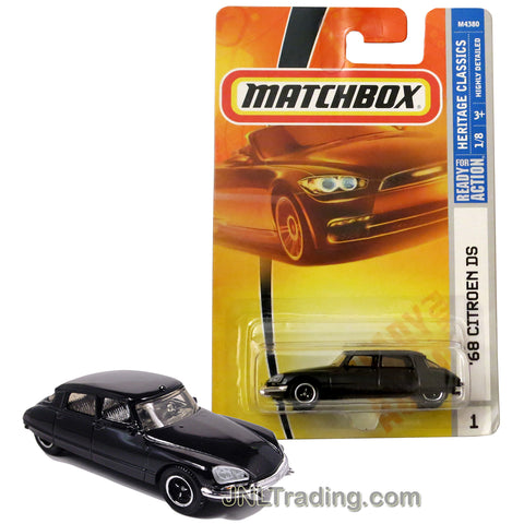 Matchbox Year 2007 Heritage Classics Series 1:64 Scale Die Cast Metal Car #1 - Black Color 4 Door Sedan '68 CITROEN DS M4380