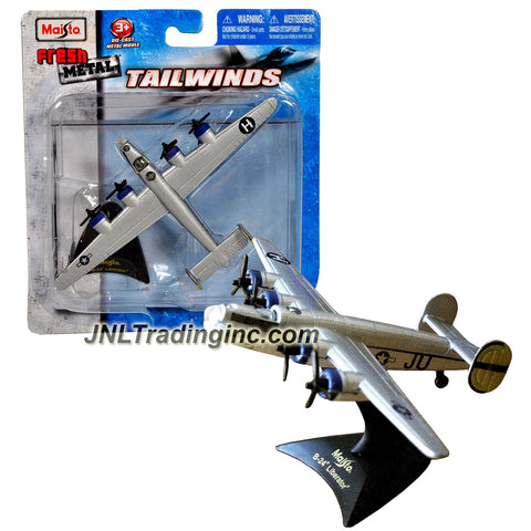 Maisto Fresh Metal Tailwinds 1:210 Scale Die Cast Military Aircraft - U.S. Army Air Corps Long Range Heavy Bomber B-24 Liberator with Display Stand