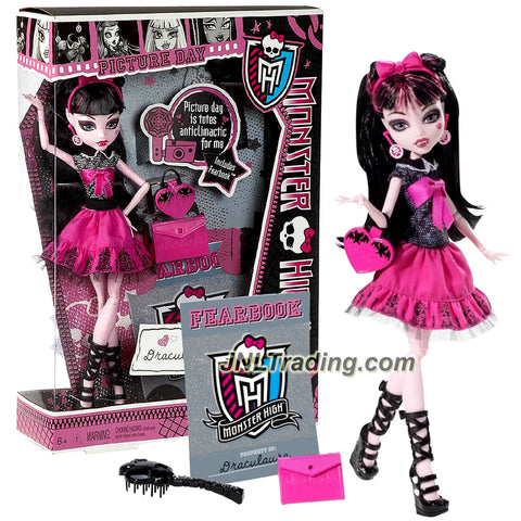 Mattel Year 2012 Monster High "Picture Day" Series 11 Inch Doll Set - DRACULAURA "Daughter of Dracula" with Purse, Folder, Fearbook, Hairbrush and Doll Stand