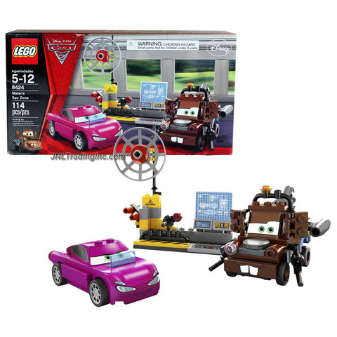 Lego Year 2011 Disney Pixar "Cars 2" Movie Scene Set #8424 - MATER'S SPY ZONE with Spy Computer, Satellite Dish, Guns, 2 Flick Missiles and Translucent Elements Plus Agent Mater and Holley Shiftwell (Total Pieces: 114)