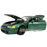 Maisto Special Edition Series 1:18 Scale Die Cast Car Set - Green High Performance Sports Car FORD MUSTANG SVT COBRA with Display Base