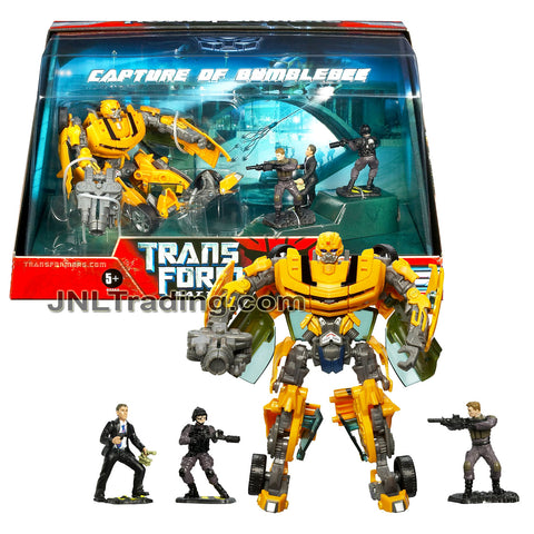 Year 2007 Transformers Movie Screen Battles Figure Set - CAPTURE OF BUMBLEBEE with Deluxe Class Bumblebee (Camaro Concept) and 3 Sector 7 Agents