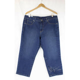 NWT Bandolino Jeans Women Knit to Fit Stretch Denim TATYANA the slim Capri Pants