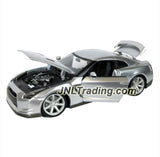 Maisto Special Edition Series 1:18 Scale Die Cast Car - Silver Color Performance Coupe 2009 NISSAN GT-R with Base (Dimension: 9-1/2" x 4-1/2" x 3")