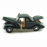 Maisto Special Edition Series 1:18 Scale Die Cast Car - Dark Green Classic 1939 Ford Deluxe with Display Base (Car Dimension: 10" x 3-1/2" x 3-1/2")