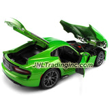 Maisto Special Edition Series 1:18 Scale Die Cast Car -  Lime Green Two Seat Sports Car 2013 SRT VIPER GTS with Base (Dimension:9-1/2" x 4" x 2-1/2")
