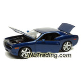 Maisto Special Edition Series 1:18 Scale Die Cast Car Set - Navy Blue Muscle Coupe 2006 DODGE CHALLENGER CONCEPT with Base (Dimension: 10" x 4" x 3")