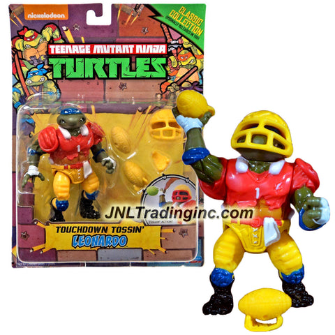 Playmates Year 2015 Teenage Mutant Ninja Turtles TMNT 1992 Classic Collection Reproduction Series 5 Inch Tall Action Figure - Touchdown Tossin' LEONARDO with Footballs, Kickstand and Helmet