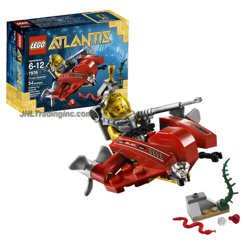 Lego Year 2011 Atlantis Series 3 Inch Long Vehicle Set #7976 - OCEAN SPEEDER with Sea Snake, Rare Gold Elements Plus Lance Spears Minifigure with Diving Gear and Harpoon (Total Pieces: 54)