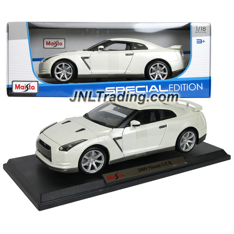 Maisto Special Edition Series 1:18 Scale Die Cast Car - White Color Performance Coupe 2009 NISSAN GT-R with Base (Dimension: 9-1/2" x 4-1/2" x 3")