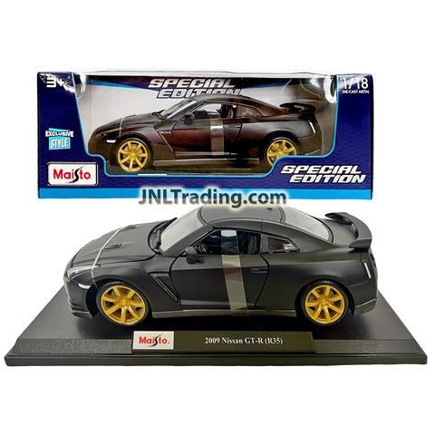Maisto Special Edition Series 1:18 Scale Die Cast Car Set - Exclusive Style Black Sports Coupe 2009 NISSAN GT-R (R35) with Display Base