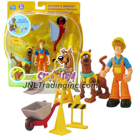 Thinkway Scooby-Doo! Series Deluxe 5 Inch Tall Action Figure - SCOOBY and SHAGGY as CONSTRUCTION WORKERS with Backhoe, Wheelbarrow, Pylon and Barrier