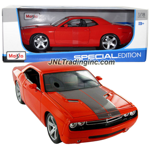 Maisto Special Edition Series 1:18 Scale Die Cast Car - Crimson Red Muscle Coupe 2006 DODGE CHALLENGER CONCEPT with Base (Dimension: 10" x 4" x 3")